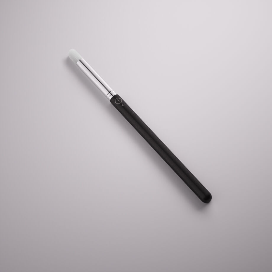 فرشاة ظل عيون Q and A PRO NO 10